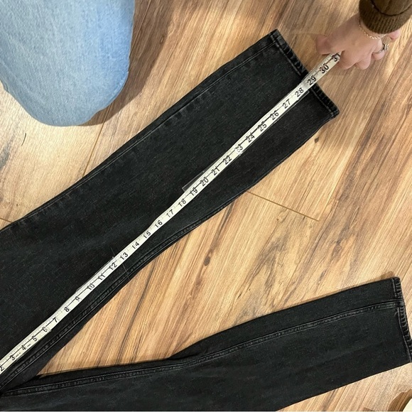 Abercrombie & Fitch 90s Slim Straight Ultra High Rise Jean - Picture 5 of 7